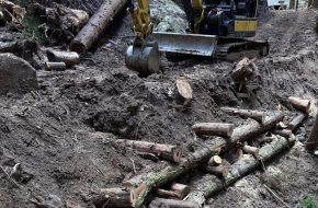 崩れない（自伐型の）道づくり見学会